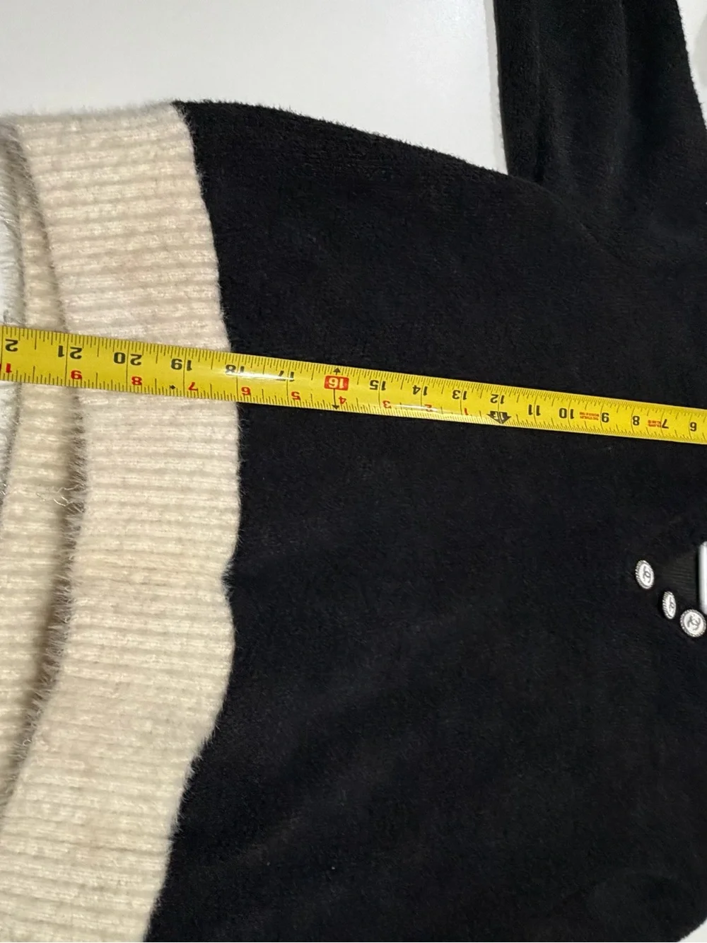 CHANEL fits small